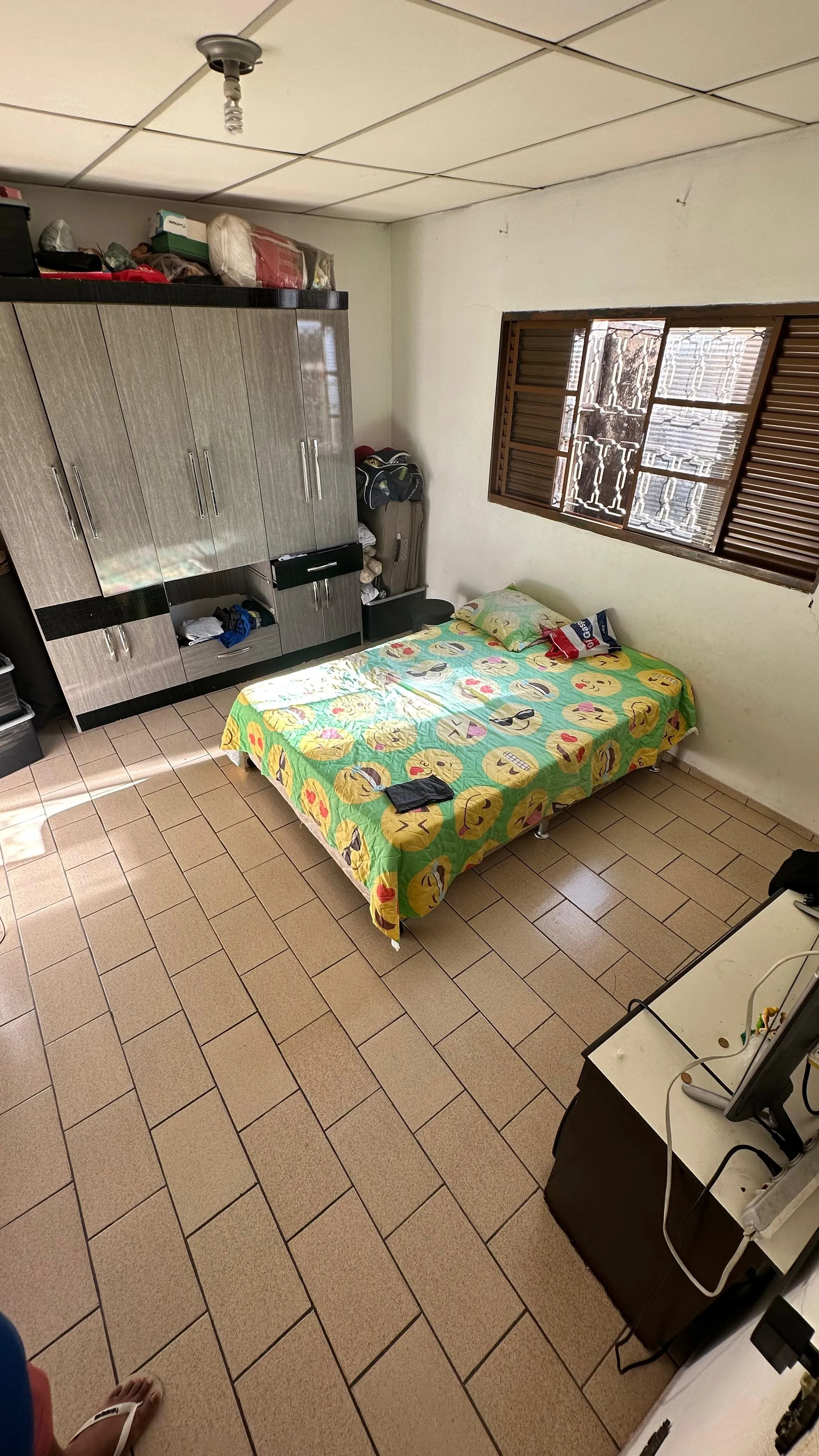 Imagem Espaçoso Sobrado de 3 Andares no Bairro São Conrado