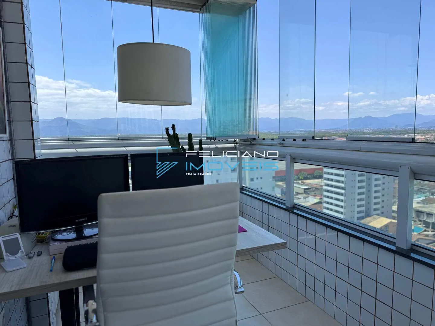 Imagem Apartamento com 2 quartos, Guilhermina, Praia Grande - R$ 745 mil, Cod: 6138