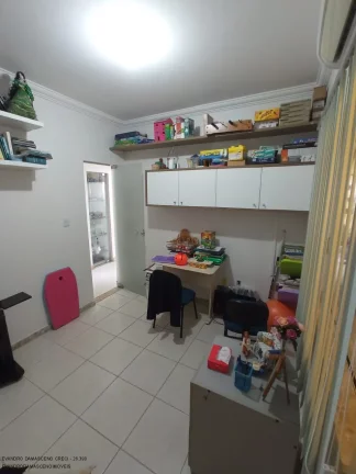 Imagem Casa de luxo em condomínio à venda em Pitangueiras, Lauro de Freitas-BA: 5 quartos, 3 suítes, 3 salas, 1 banheiro, 2 vagas, 160m²!