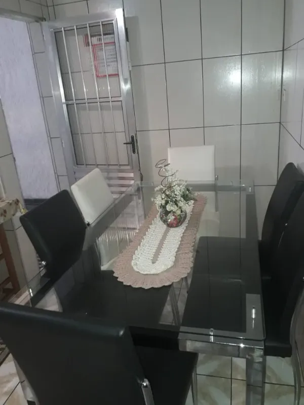 Imagem Casa à venda em Jardim Santo André, Santo André-SP: 2 quartos, 1 sala, 1 banheiro, 2 vagas de garagem, 150,00 m² de área.