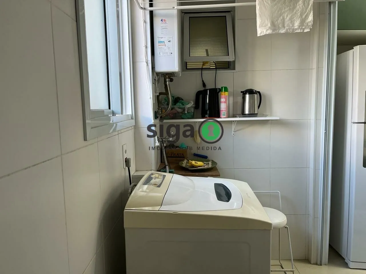 Imagem Apartamento a venda no Campo Belo com 3 quartos, 2 banheiros e 3 vagas.