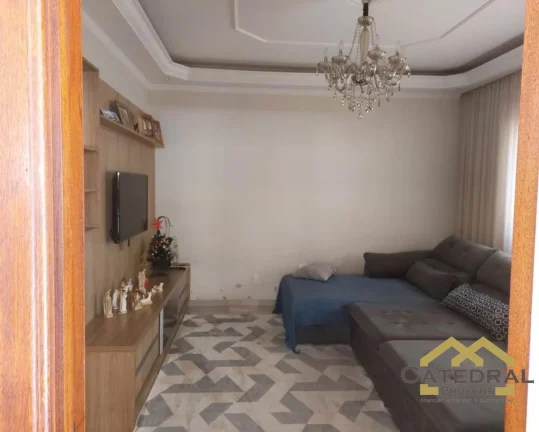 Imagem Casa com 2 Quartos, sendo 1 Suíte à venda por R$650.000,00 - 210m² - Jardim Guanabara - Jundiaí/SP