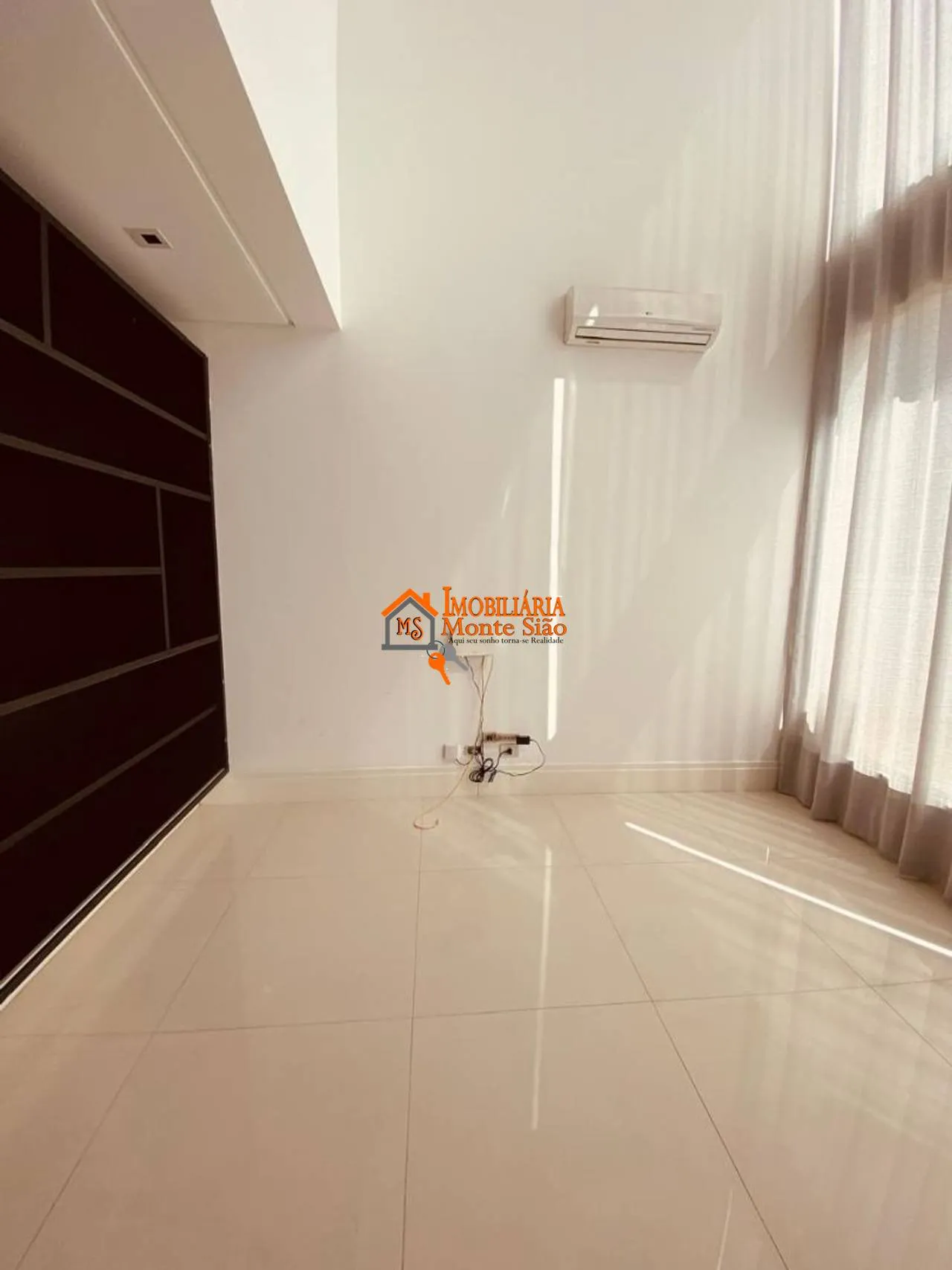 Imagem Sobrado com 4 dormitórios, 600 m² - venda por R$ 6.800.000,00 ou aluguel por R$ 29.000,00/mês - Perová - Arujá/SP