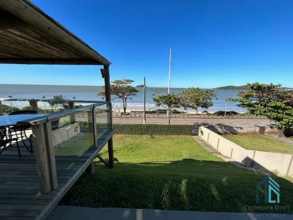 Foto do imóvel Casa frente Mar duas frentes, com 6 Suítes, 450m2 de área construída em Piçarras SC