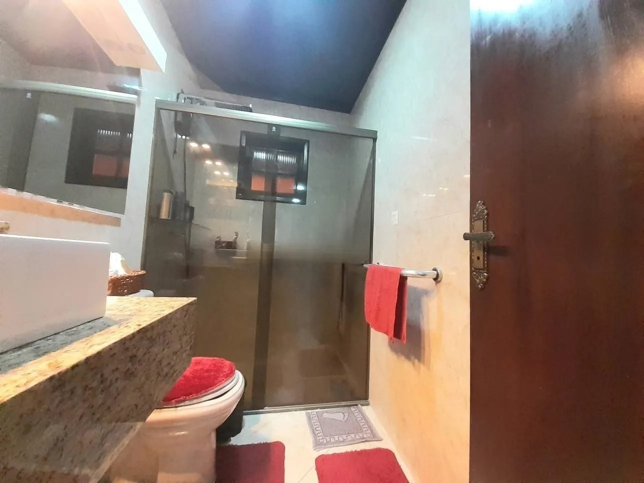 Imagem Casa para Venda - 198m², 2 dormitórios, 2 vagas - Belém Novo