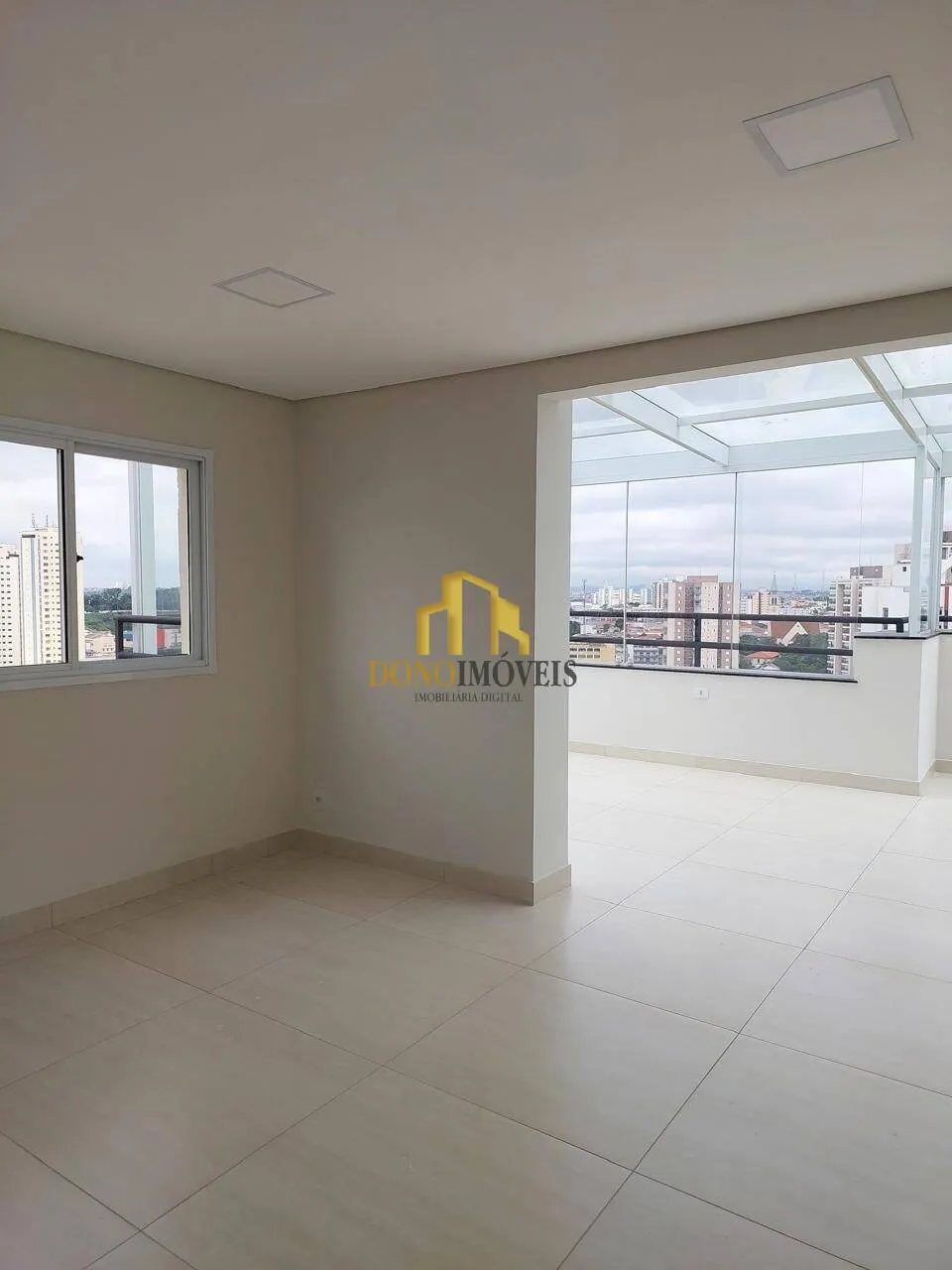 Imagem Cobertura Duplex à Venda no Edifício Saint Tropez | 181m² | 3 Dormitórios