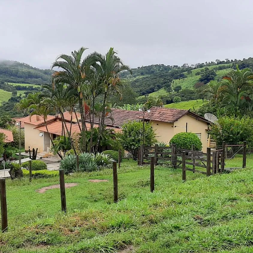 Imagem Vendo excelente fazenda localizada no município de Itaúna/MG, com área total de 94 hectares