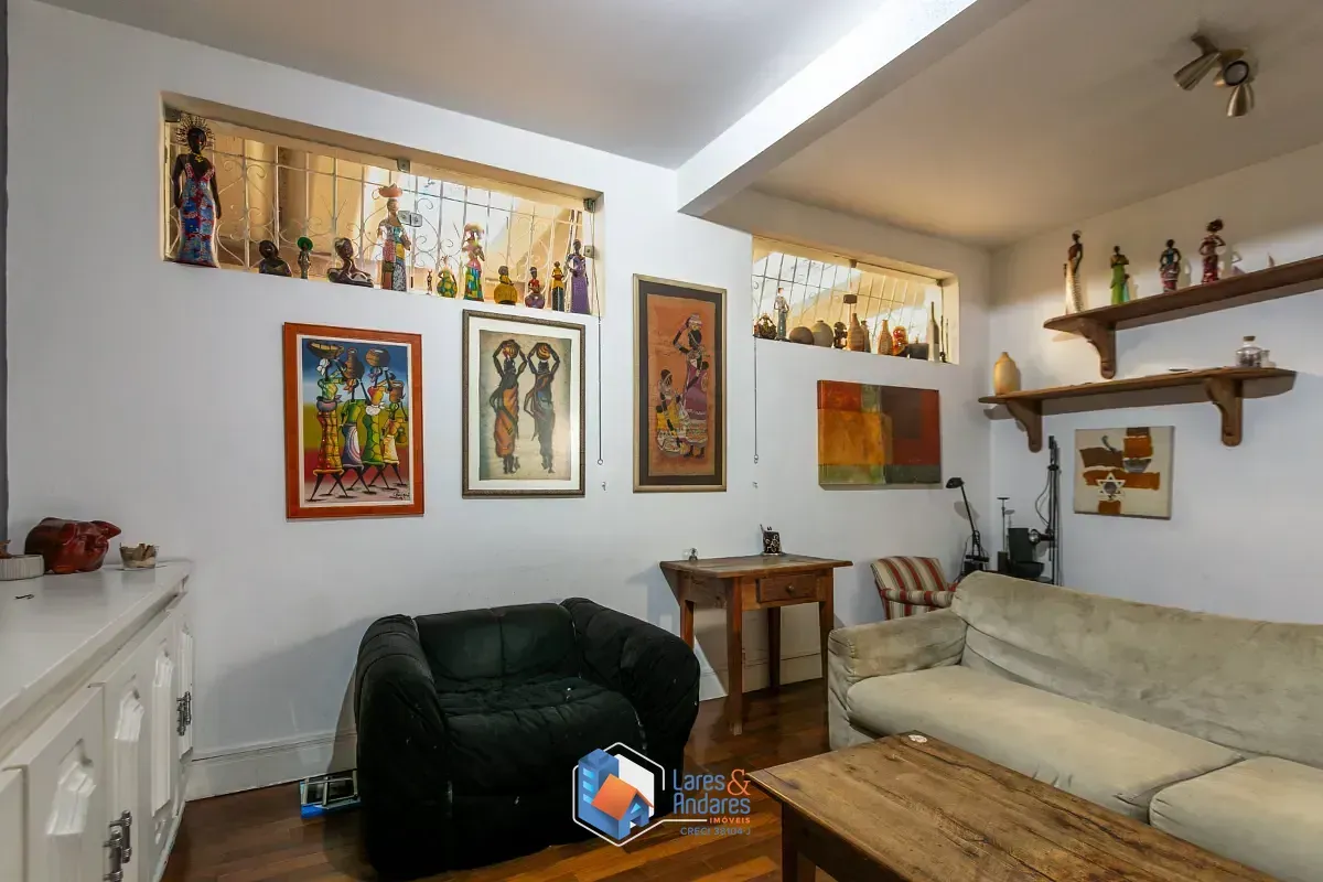 Imagem Sobrado para venda em Campo Belo com 3 quartos, sendo 1 suíte, 179m²