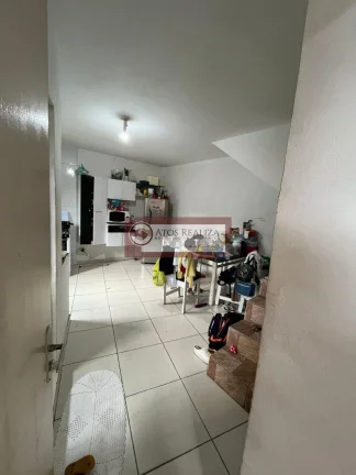Imagem Casa à Venda no Jardim Edda, SP: 3 Dorms, 1 Banheiro - R$230 Mil, são 3 casinhas no quintal, Ideal para investimento.