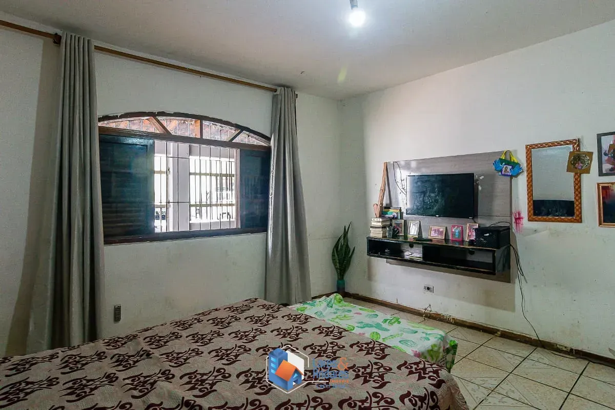 Imagem Casa para venda em Jardim Esmeralda com 5 quartos, 243m²