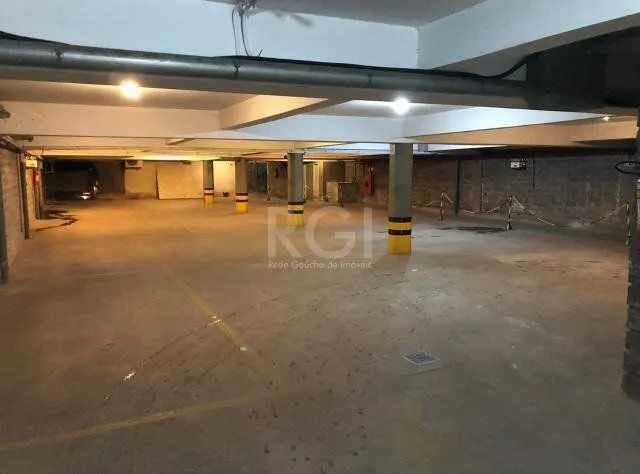 Imagem Prédio à Venda - 1650m², 18 vagas - Menino Deus