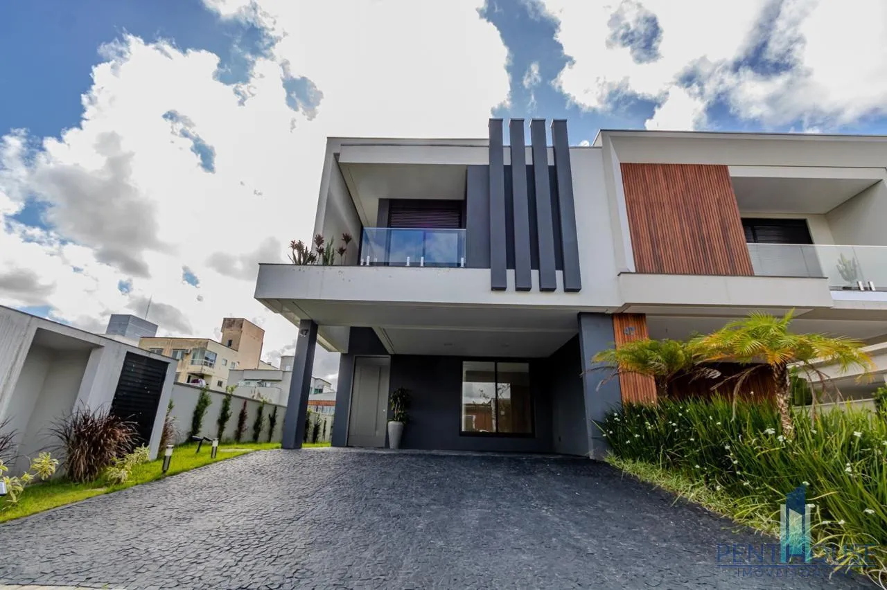 Casa em Condomínio para Venda em Camboriú, CENTRO, 4 dormitórios, 2 suítes, 4 banheiros, 3 vagas em Rua Coronel Benjamin Vieira, 635 - CENTRO, Camboriú - SC