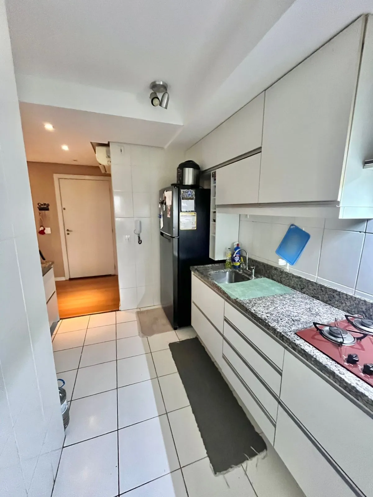 Imagem Apartamento 3 dormitórios com Suíte, Lavabo, Churrasqueira e Box - São Sebastião