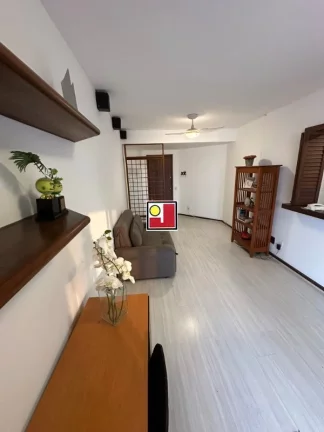 Imagem Vendo 1Q na praia da Barra (Lucio Costa), andar médio, 1vg, ônibus, clube, piscina, sauna, tênis, squash, skate, futebol, pier, ginasio, academia