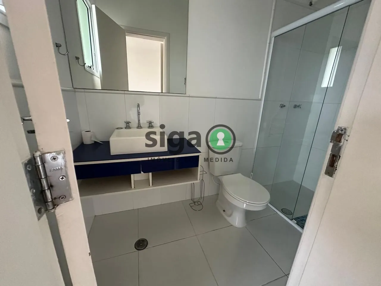 Imagem Oportunidade Casa Ampla com 3 Suítes, Churrasqueira e Área Gourmet