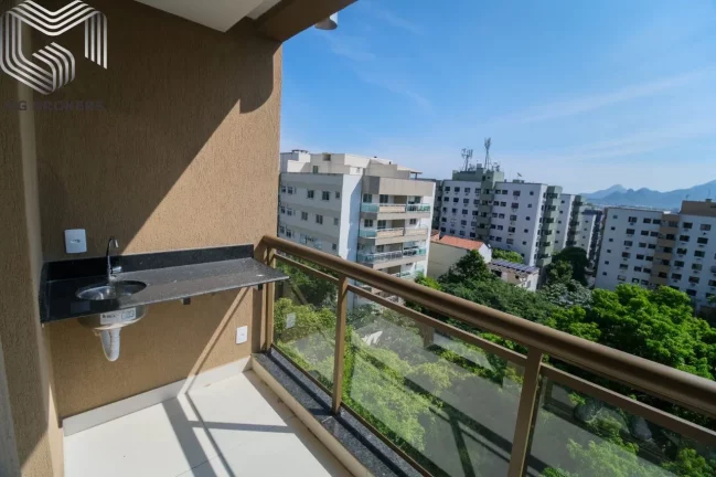 Imagem Apartamento à venda no Rio de Janeiro-RJ, bairro Pechincha: 2 quartos, 1 suíte, 1 vaga, 58m². Venha conferir!