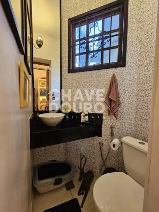 Imagem Charmosa casa com 2 quartos e 1 escritório, para venda em Santa Teresa, Rio de Janeiro