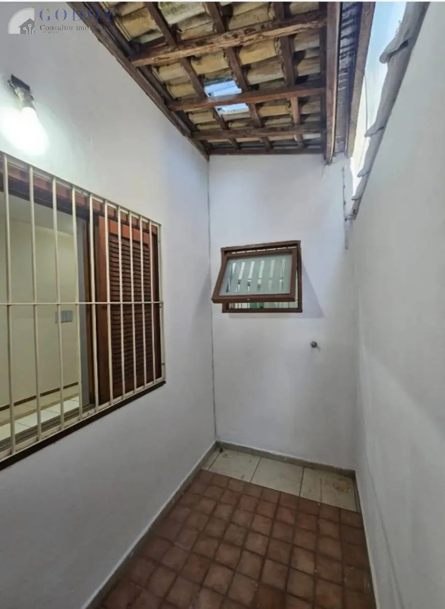 Imagem Excelente oportunidade, casa próximo ao centro da cidade.