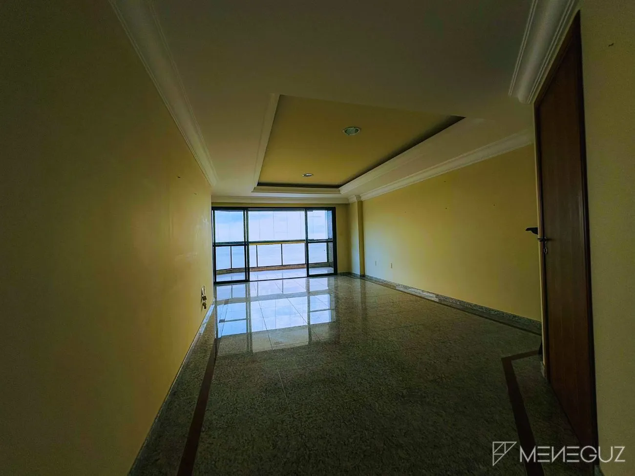 Imagem Apartamento de alto padrão a venda de frente para o mar com 4 Suítes na Deslumbrante Praia do Morro, em Guarapari