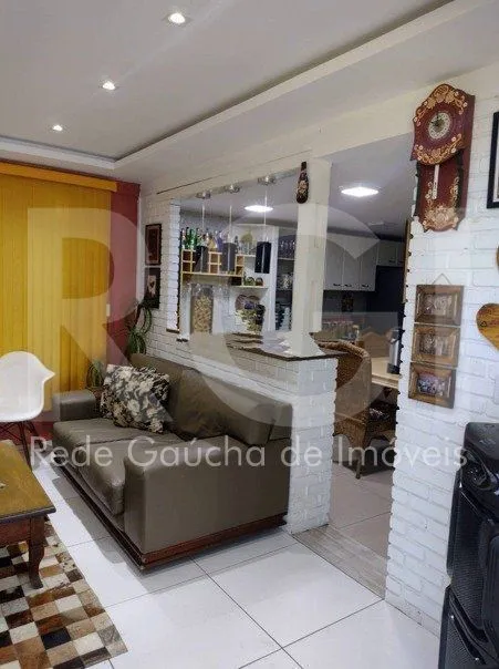 Imagem Casa à venda com 3 quartos e garagem 2 carros!