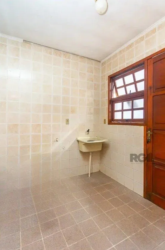 Imagem Casa 160m², 3 dormitórios, 4 vagas no bairro Cristo Redentor