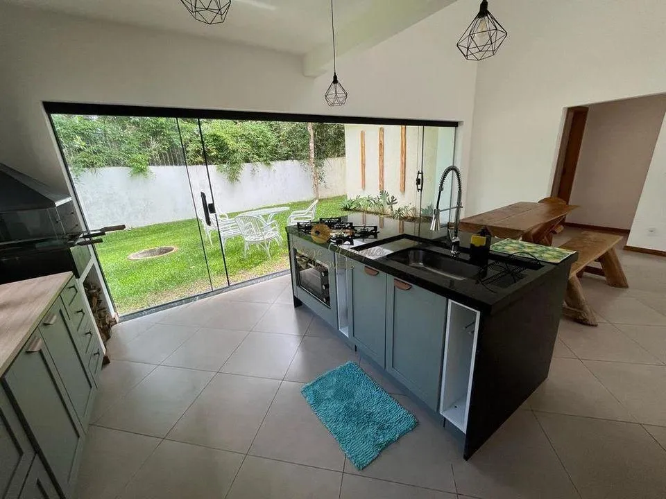 Imagem Casa em Condomínio para Venda em Teresópolis / RJ no bairro Vargem Grande