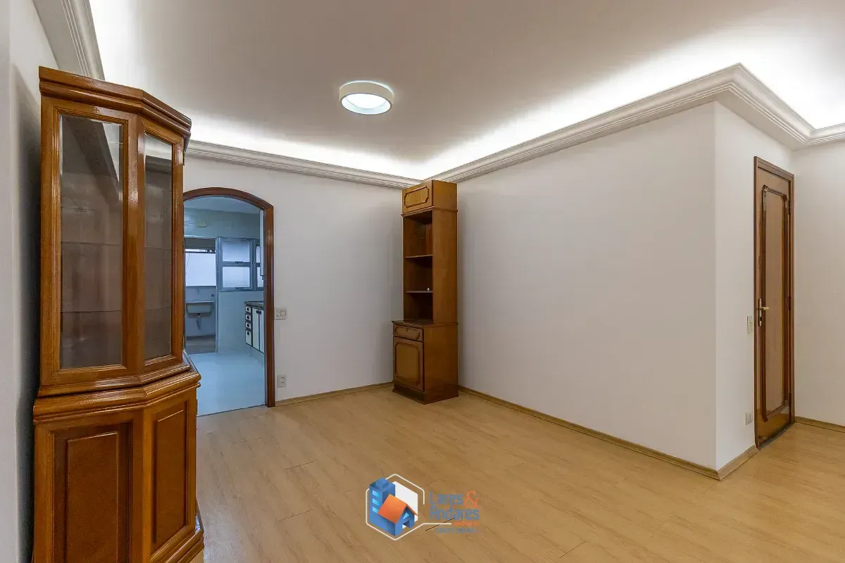 Imagem Apartamento para venda em Moema com 3 quartos, sendo 1 suíte, 172m²