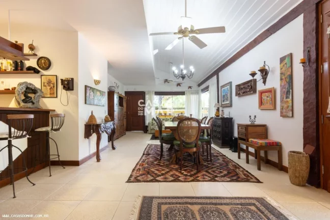 Imagem Casa em Condomínio para Temporada em Armação dos Búzios / RJ no bairro Manguinhos