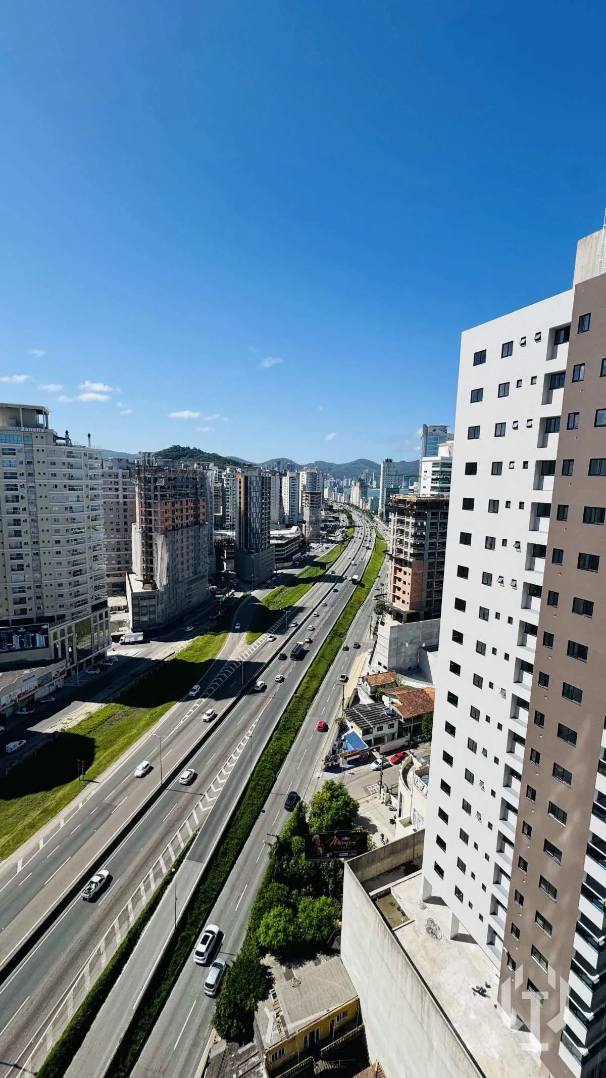 Imagem Apartamento à venda, no Zurich Residence - Santana em Itapema, Meia Praia, com 3 quartos, 138m2