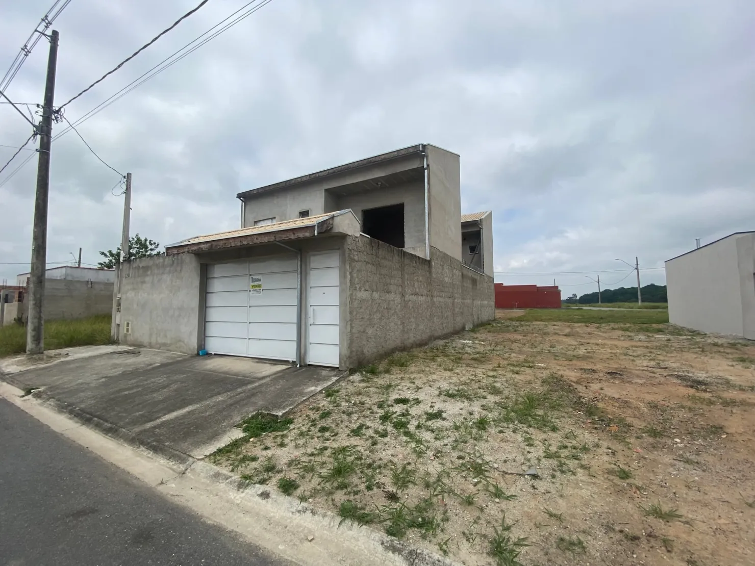 Imagem Casa à venda 3 Quartos, 1 Suite, 4 Vagas, 237M², Cesar Park, Pindamonhangaba - SP