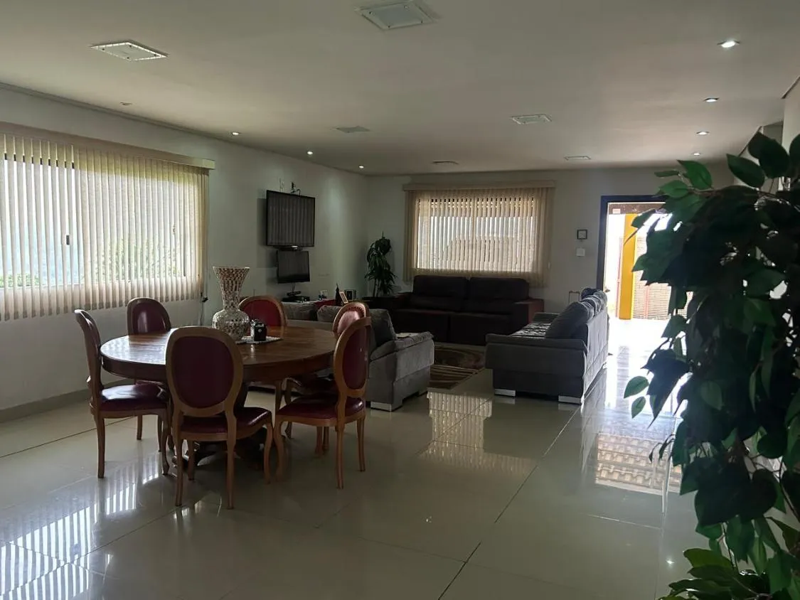 Imagem Belíssima Chácara à Venda em Crucilândia/MG , com 3.000 m² de terreno