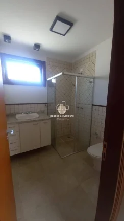 Imagem Casa de Alto Padrão Reformada com 3 Suítes no Condomínio Flamboyant Atibaia