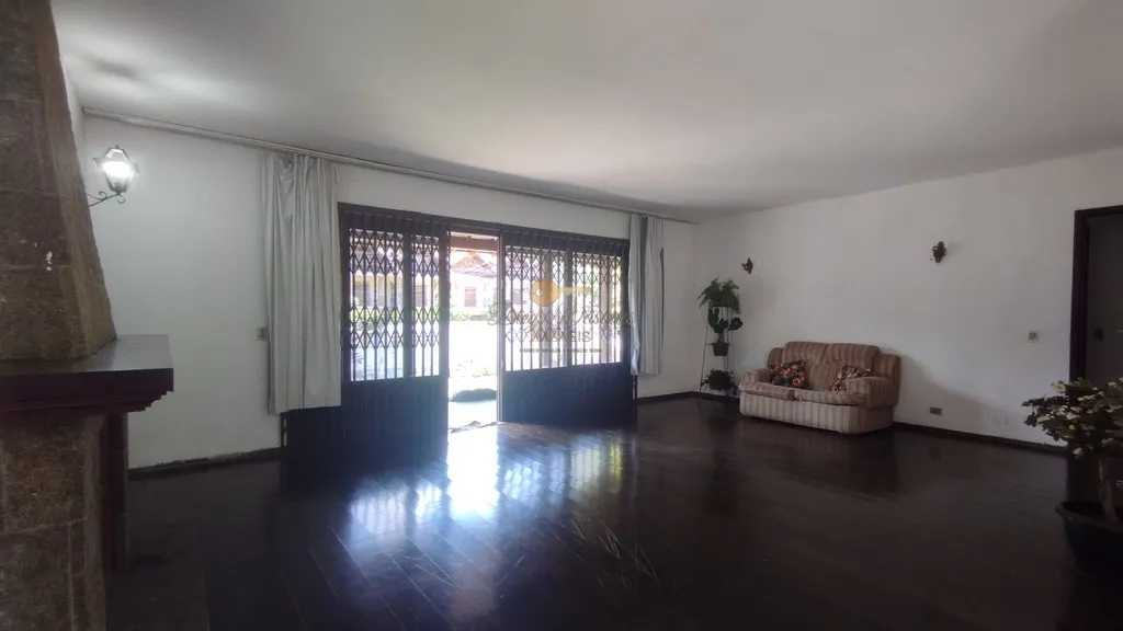 Imagem Casa para Venda em Teresópolis / RJ no bairro Ermitage