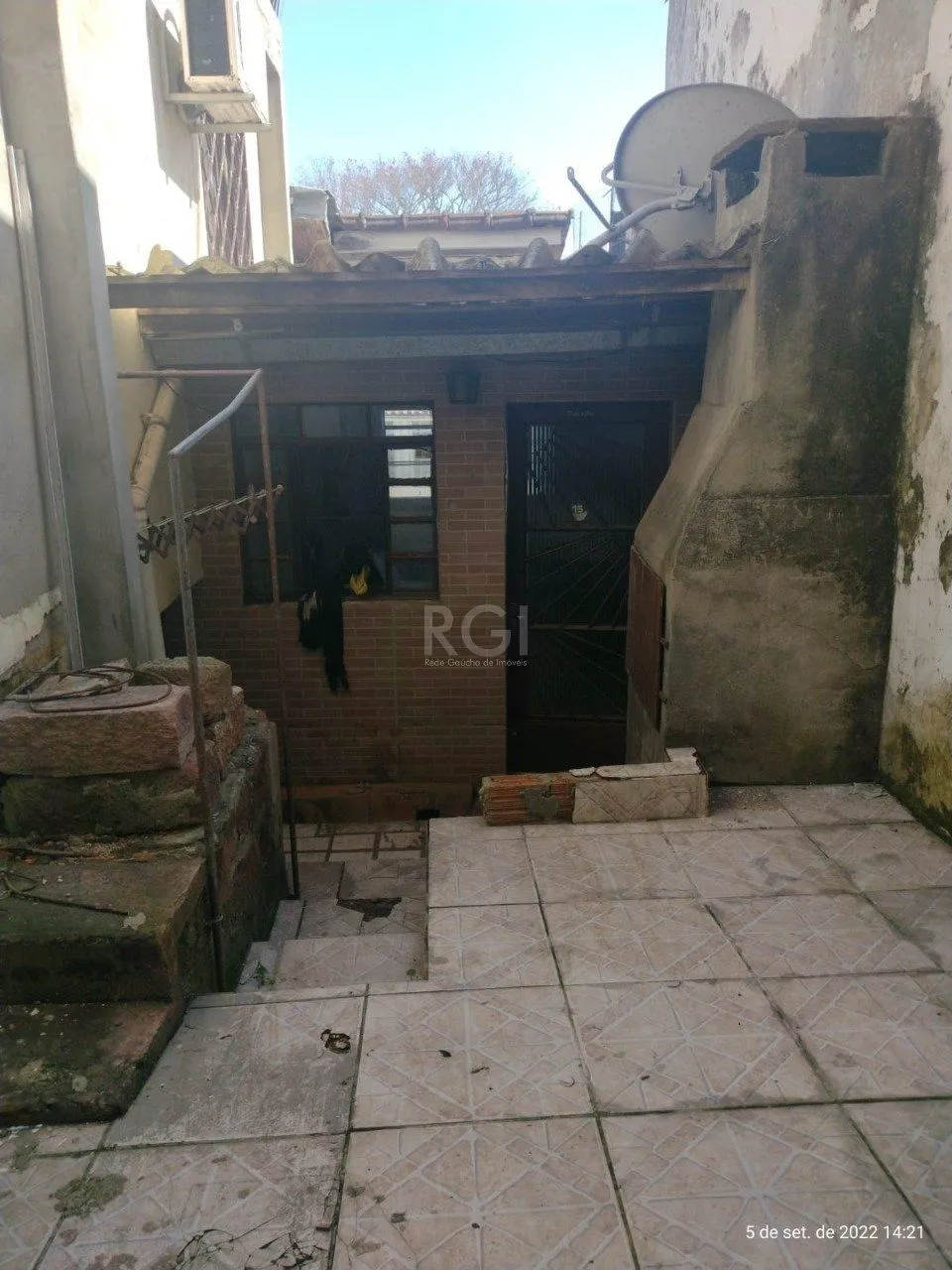 Imagem Casa para Venda - 220m², 2 dormitórios, 1 suite, 2 vagas - Cavalhada, Poa