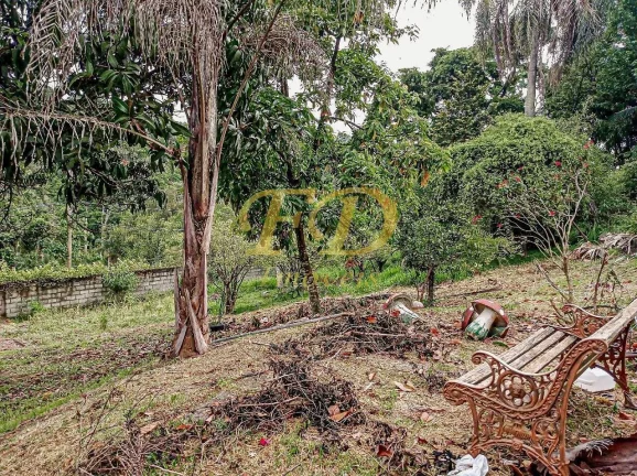 Imagem Terreno c/ Piscina em Atibaia / Bairro do Portão