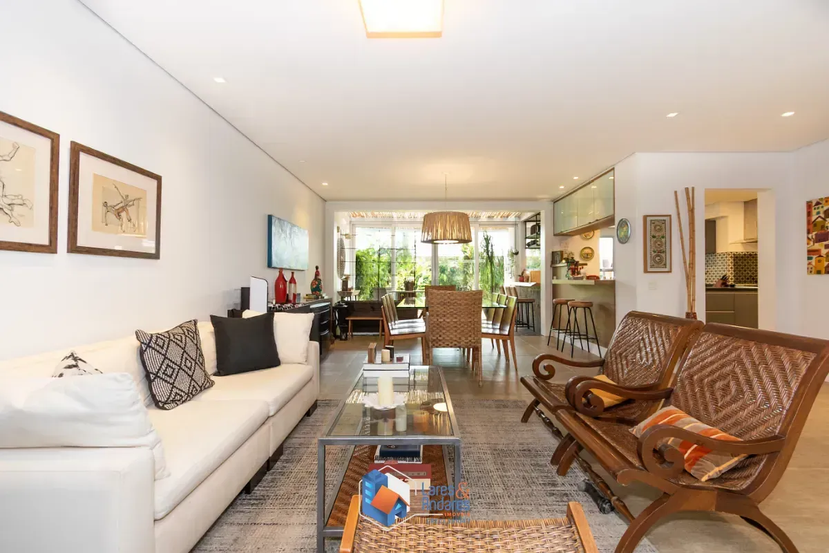 Imagem Casa no condomínio Las Cumbres para venda com 4 quartos, sendo 4 suítes, 513m²