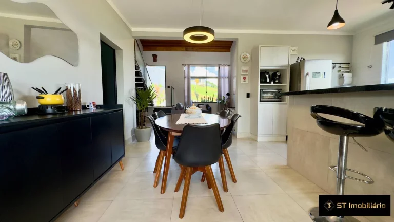 Imagem Casa à Venda em Condomínio Fechado Região de Atibaia/SP - por R$1.100.000!