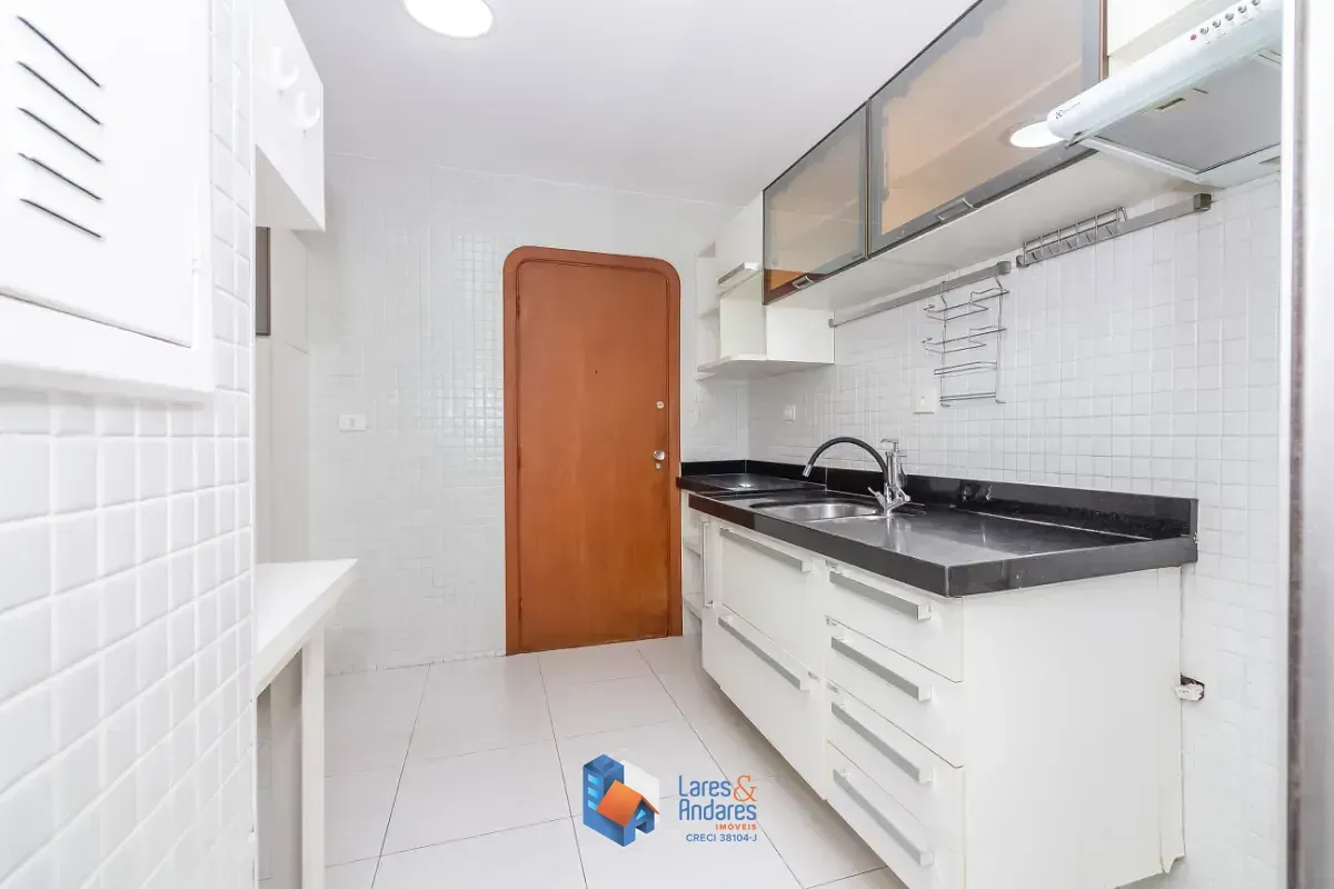 Imagem Apartamento para venda em Moema com 3 quartos, sendo 1 suíte, 99m²