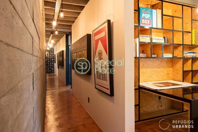Imagem Ap reformado e moderno em predinho super charmoso dos anos 60. São 102m² de área privativa, 2 dor...