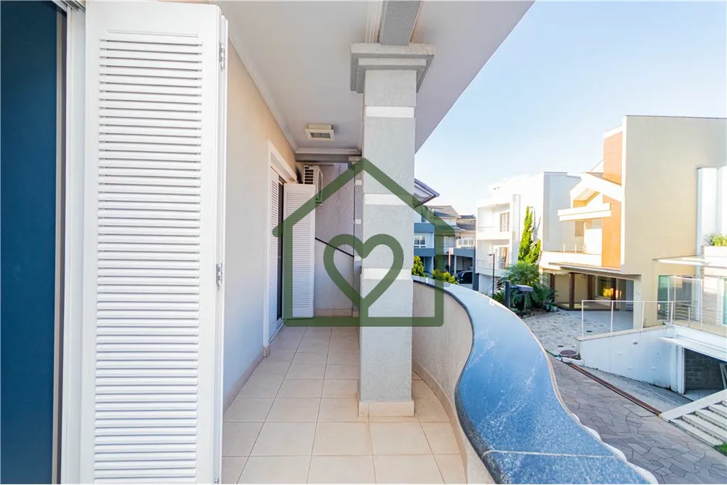 Imagem Excelente Casa em Condomínio fechado no Ecoville, composta de 2 pisos, com opção do terceiro. Pri...