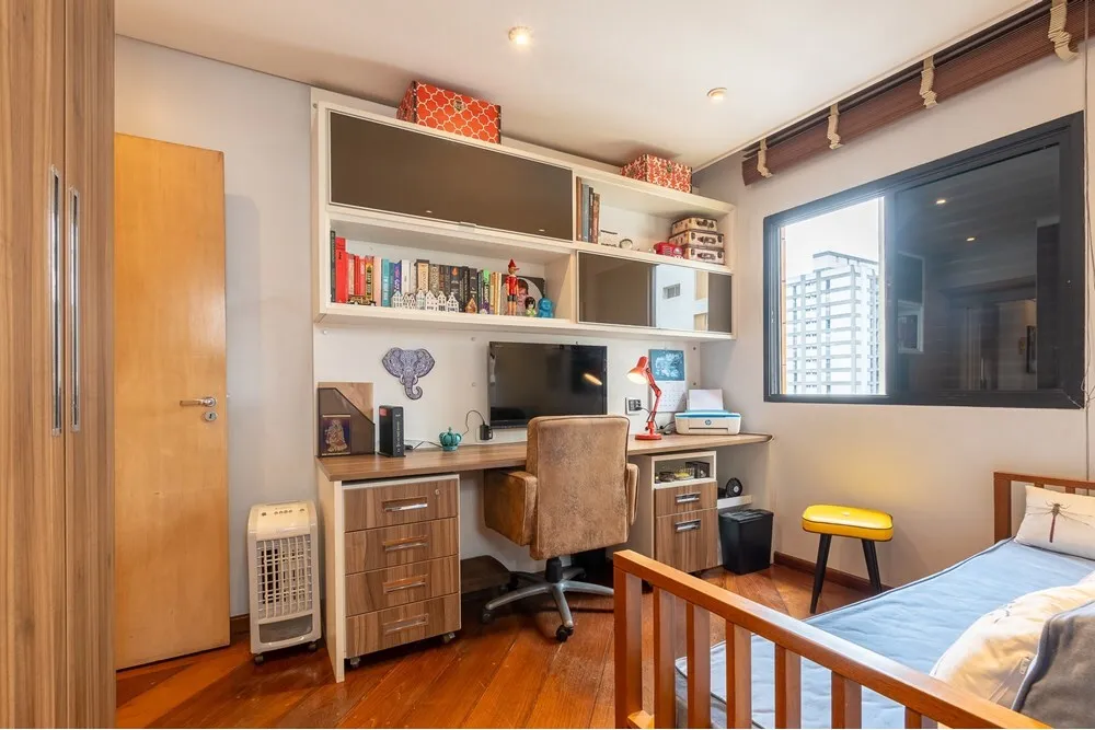 Imagem Apartamento à venda em São Paulo, Moema, com 4 quartos, 141m2