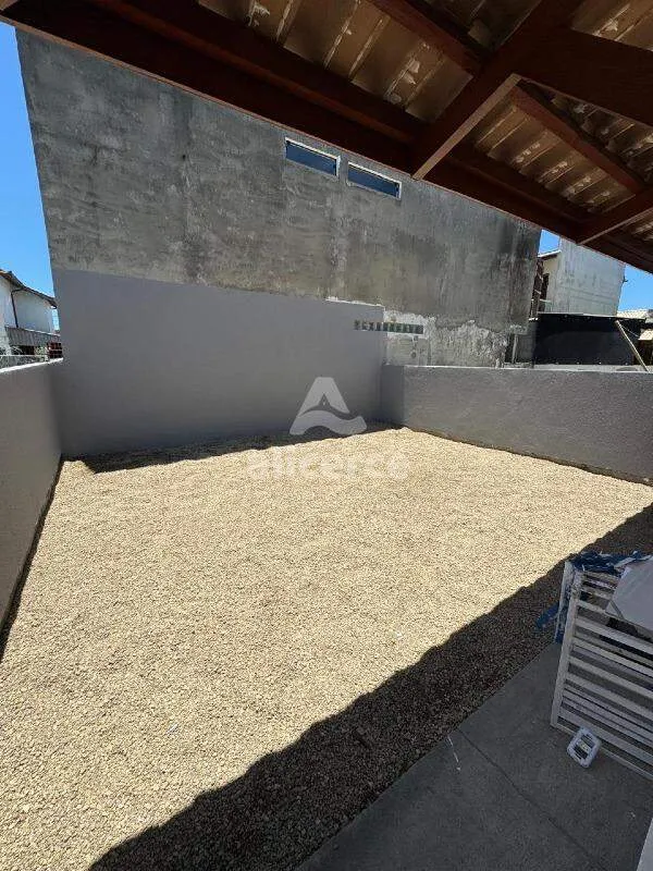 Imagem Apartamento com 2 dormitórios com Espaço Privativo e Churrasqueira na Barra do Aririú