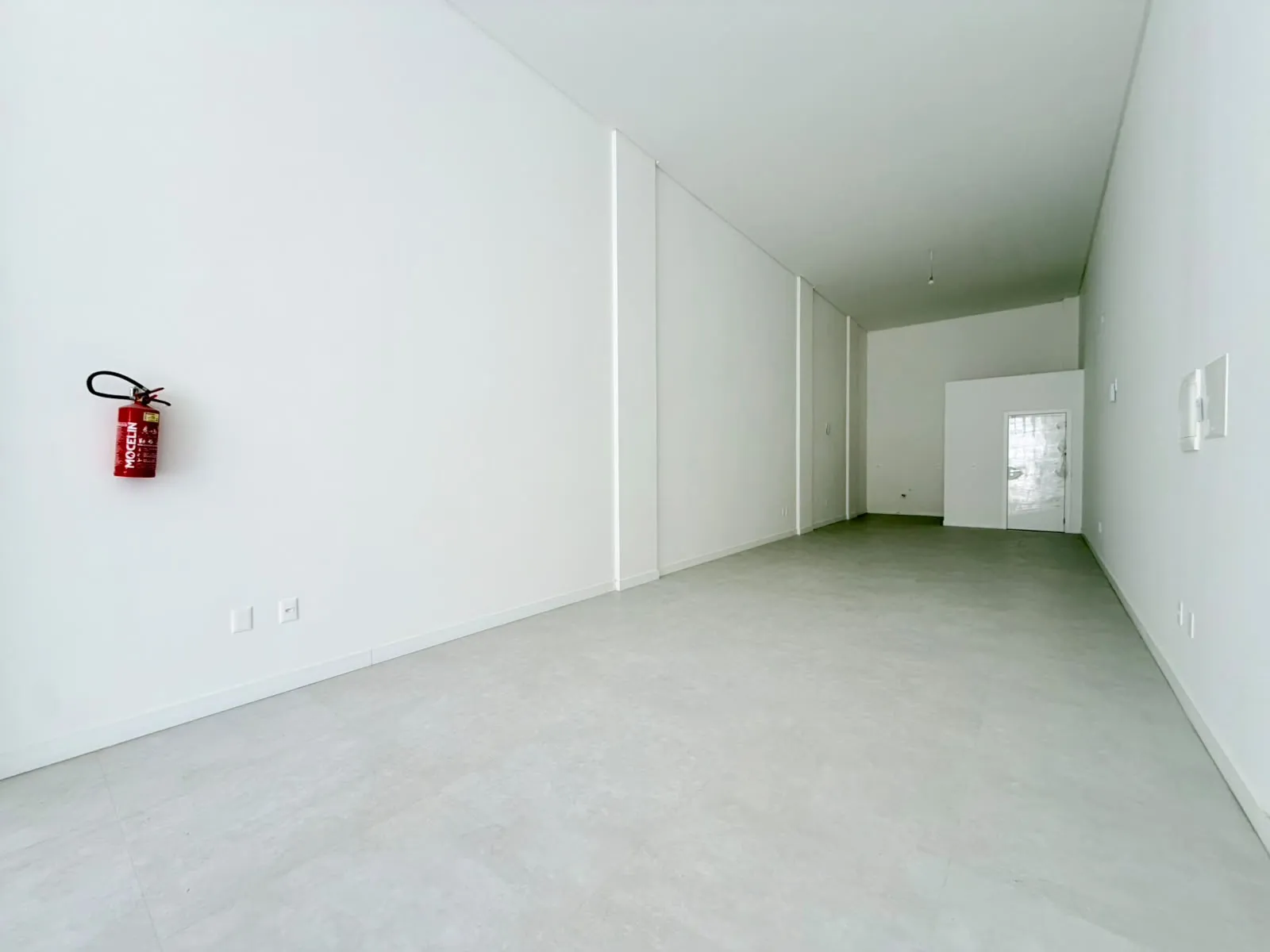 Imagem Sala Comercial à venda com 76m2 por R$ 950.000,00