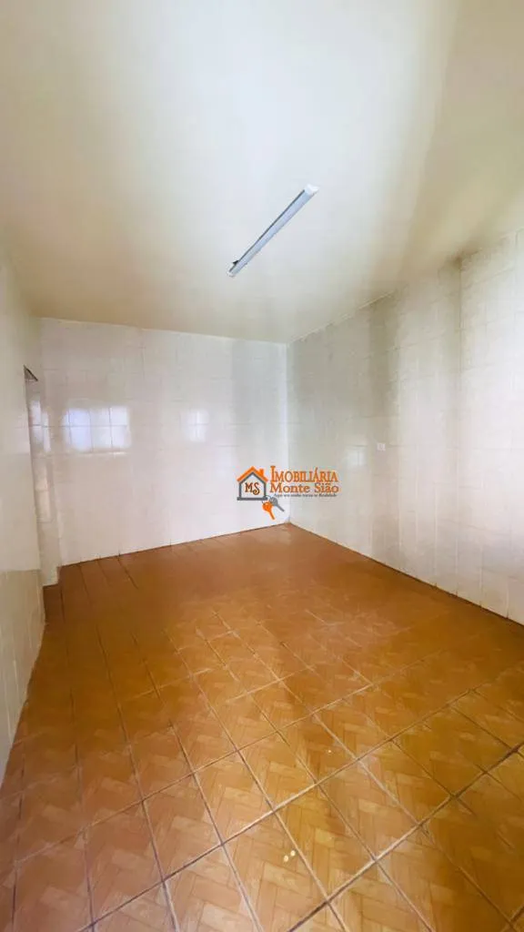 Imagem Sobrado com 3 dormitórios à venda por R$ 300.000,00 - Vila Nova União - Guarulhos/SP
