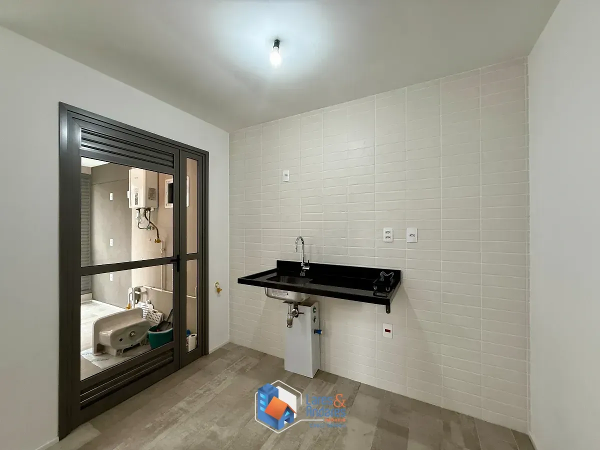 Imagem Apartamento para venda em Moema com 2 quartos, sendo 1 suíte, 64m²