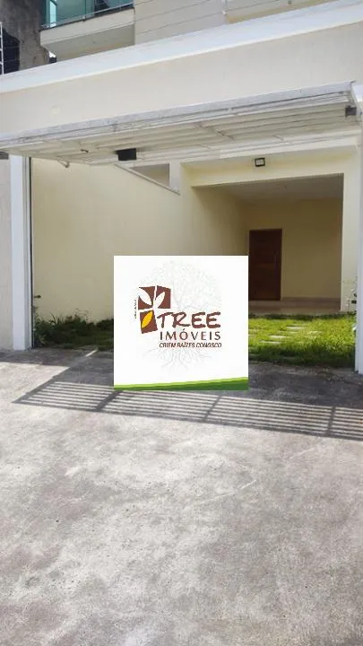 Imagem VENDA DE SOBRADO NO SCAFFID II, EM ITAQUAQUECETUBA/SP, 150m² com 2 suítes, salas amplas, cozinha planejada, quintal e 03 vagas. CONSULTE-NOS.