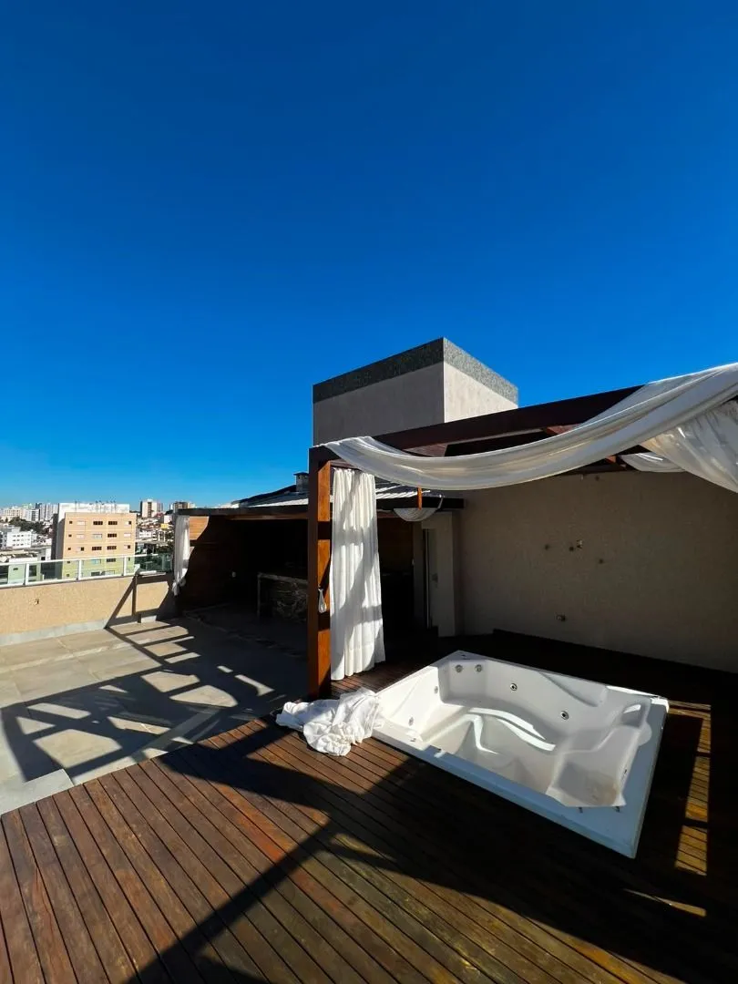 Imagem Cobertura com 4 dormitórios à venda, 180 m² por R$ 890.000,00 - Cidade Jardim - Patos de Minas/MG