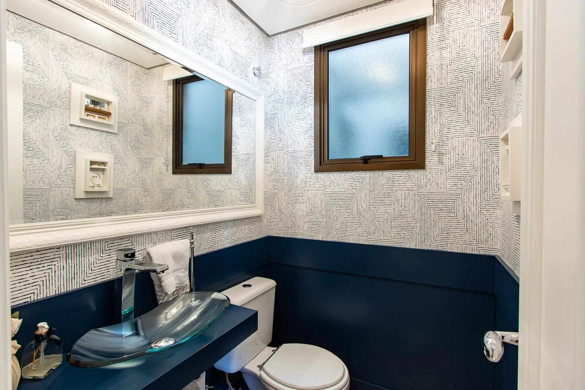 Imagem Excelente apartamento de 3 dormitórios, 1 suíte e 2 vagas no bairro Tristeza.