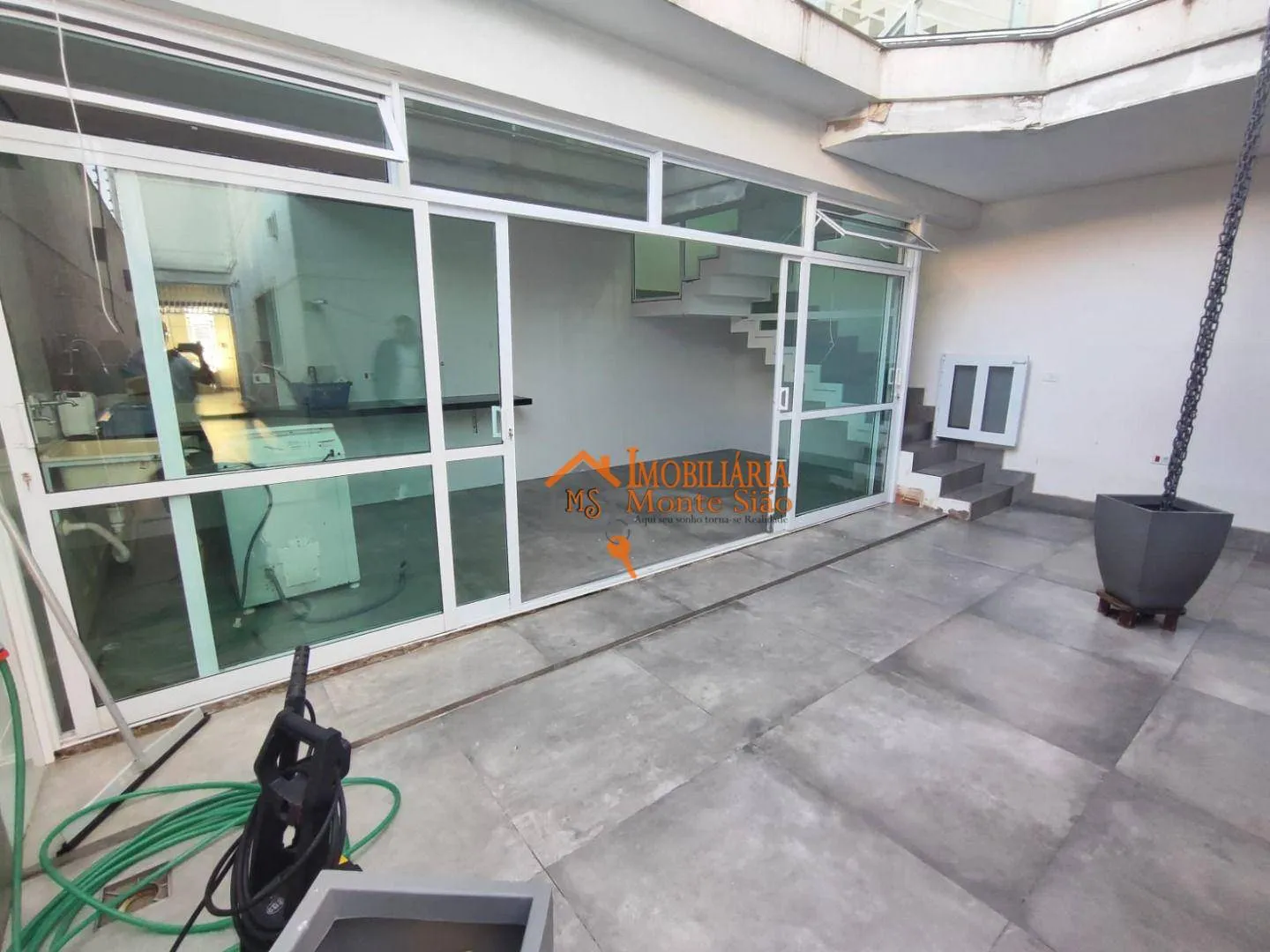 Imagem Sobrado com 4 dormitórios à venda, 450 m² por R$ 1.616.000,00 - Residencial e Comercial Guarulhos - Guarulhos/SP