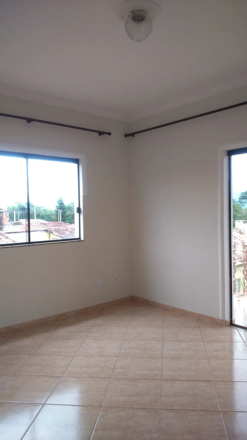 Imagem Casa à venda 2 Quartos, 1 Suite, 1 Vaga, 125M², Mombaça, Pindamonhangaba - SP